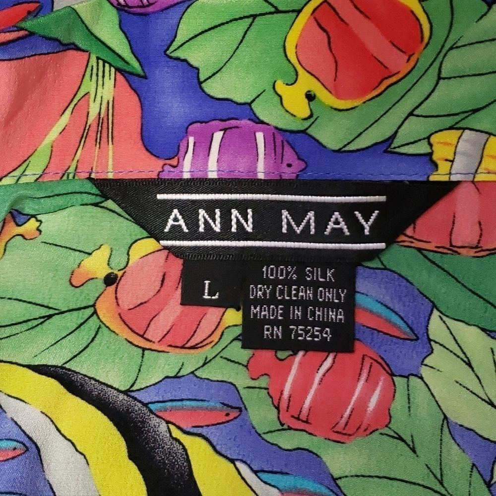 Vintage 90s Ann May 100% Silk Blouse Bright Vibrant Colors Tropical Fish Women L - Picture 7 of 10